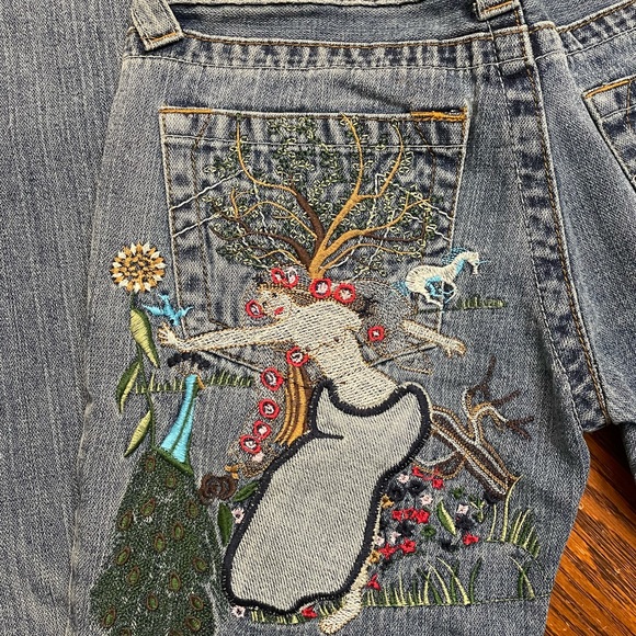 RARE True Religion Lady Godiva Bobby Embroidered Jeans Size 27 . - Picture 3 of 7